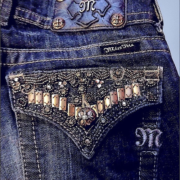 Miss Me Denim - Miss Me boot size 26 inseam 32”